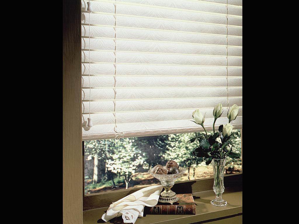 Persiana horizontal em PVC 50 mm