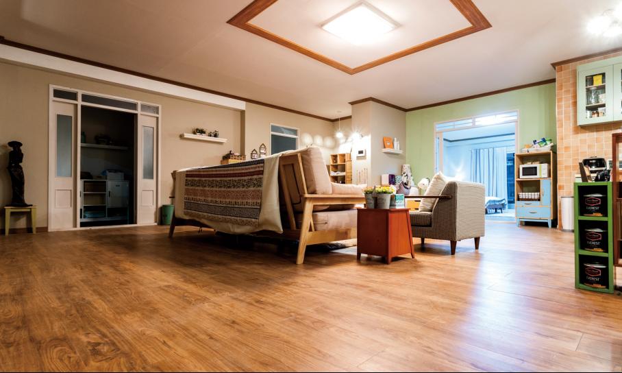 Garantia 5 anos comercial e 10 anos residencial
					  	